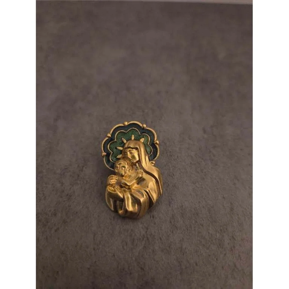 Vintage Gold Tone Virgin Mary and Child Jesus Religious Enamel Lapel Pin